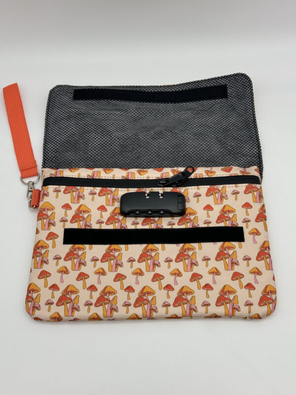 Burning love Mushroom Smell Proof Lock Bag - Image 2