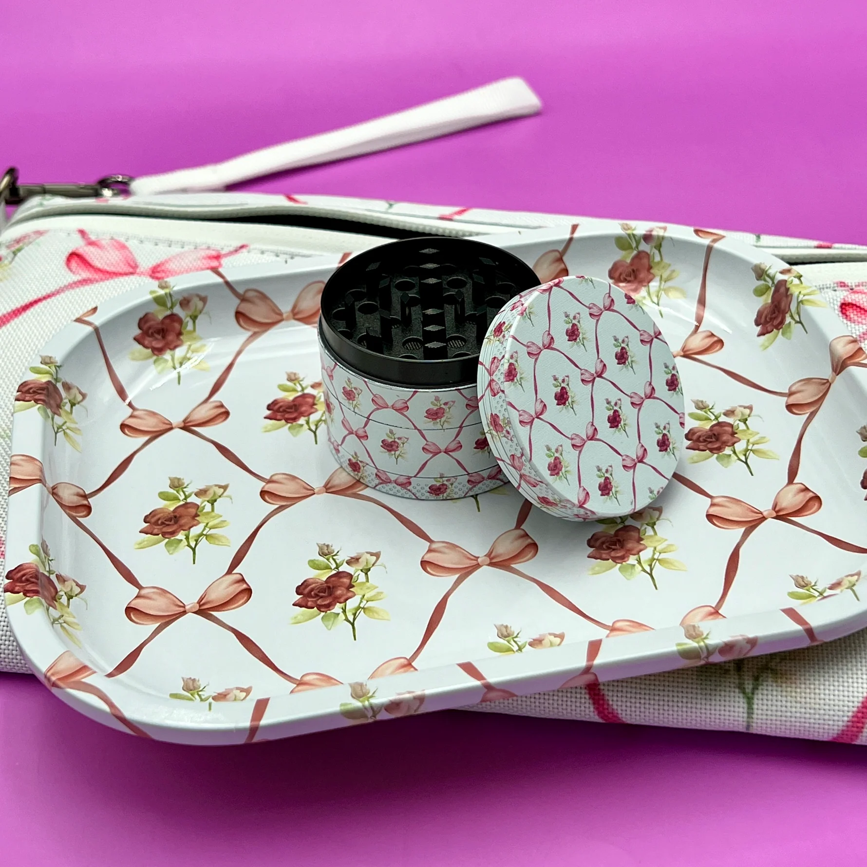 High Dreams 2 in 1 Set Bows and Roses - Image 2